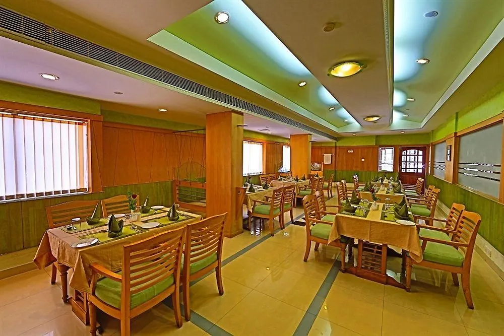 Hotel Fort Queen Kochi 3*,