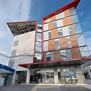 Hotel D-luxe, Kochi